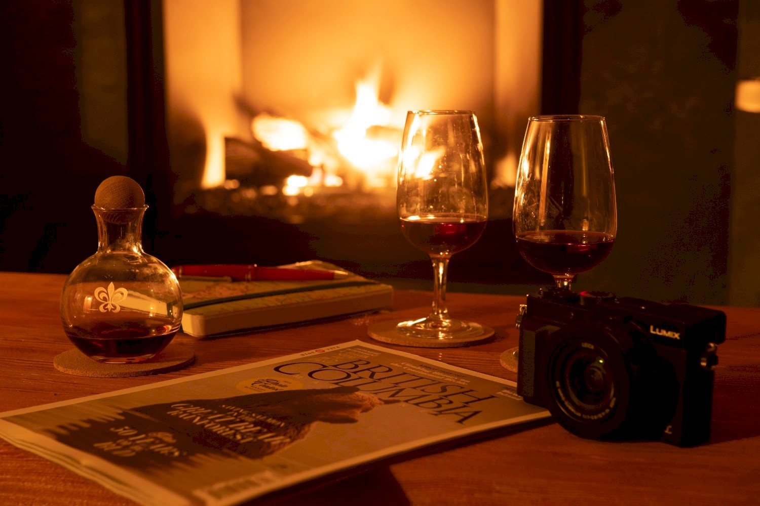 Cosy Fire in the room by Simone Mondino